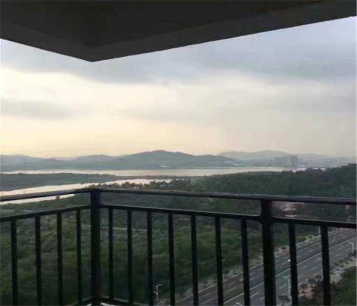 石巖小產(chǎn)權(quán)房:星耀名城