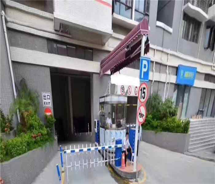 深圳清湖地鐵口小產權房：金湖雅苑