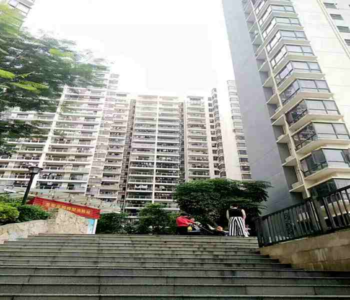 深圳龍勝地鐵站小產(chǎn)權房-龍軍花園