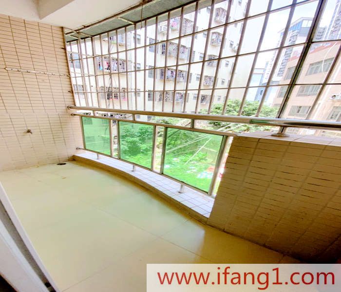 <a href=/bantian/ target=_blank class=infotextkey>和磡小產權房出售信息</a>